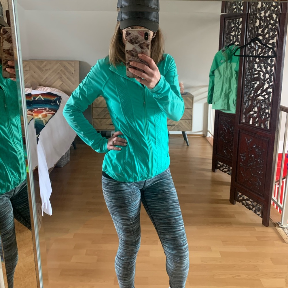 LORNA JANE EVERYDAY ACTIVE ZIP UP